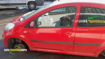 Portier 4Deurs links-voor van een Citroen C1 (KJH) beschikbaar voor biedingen