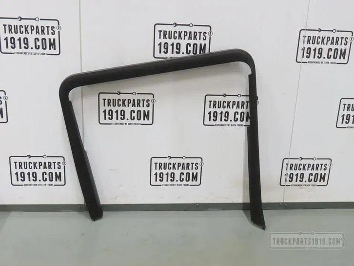 Scania 2265357 Raamlijst Li. Scania, Auto-onderdelen, Vrachtwagen-onderdelen, Scania, Carrosserie en Plaatwerk, Gebruikt, Ophalen