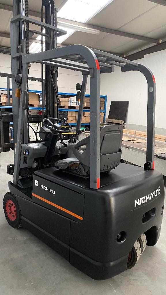 Nette staat, Nichiyu elektrisch heftruck met goede batterij, Articles professionnels, Machines & Construction | Chariots élévateurs & Transport interne