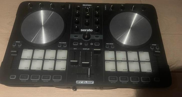 Reloop Beatmix 2 DJ controller (Serato), Muziek en Instrumenten, Dj-sets en Draaitafels, Zo goed als nieuw, Reloop, Ophalen