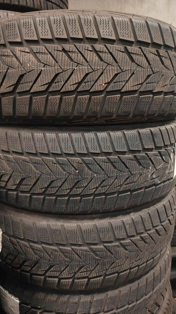 215/55r18 Vredestein 45€ per stuk met montage en balanceren, Auto diversen, Overige Auto diversen, Ophalen