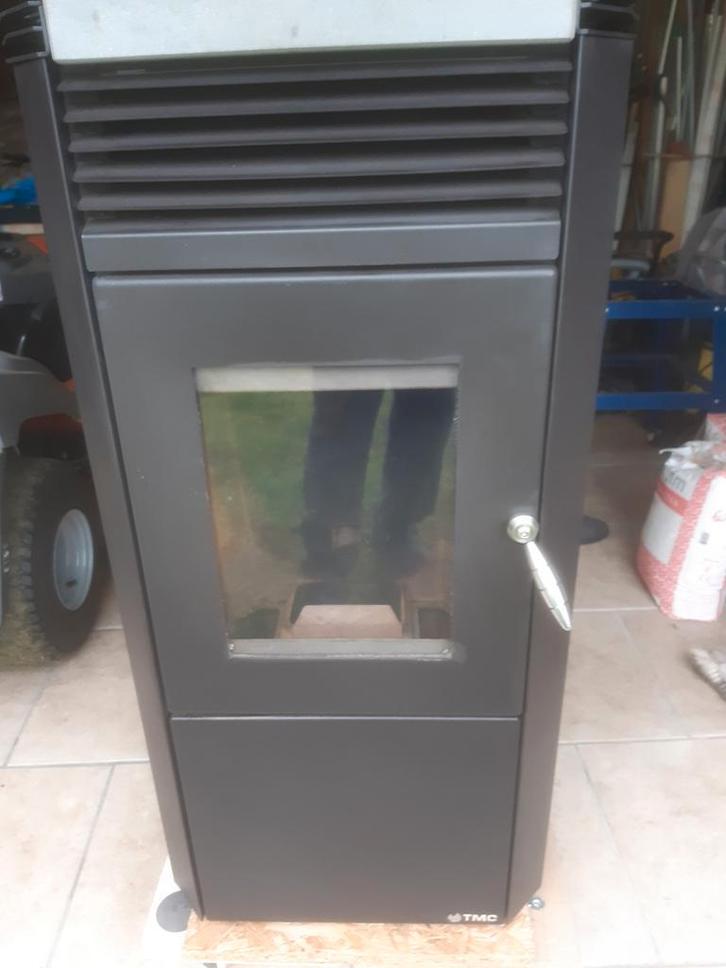 Poêle pellet marque tmc 15kw ,excellent état,programmable, Maison & Meubles, Poêles, Enlèvement