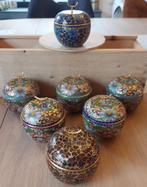 CLOISONNE , Huge lot NEW OLD STOCK :  1 500 stuks in doosje, Antiek en Kunst, Curiosa en Brocante, Ophalen