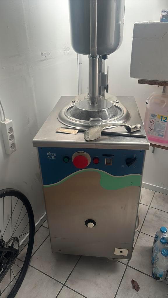 Cattabriga ijsmachine, Elektronische apparatuur, IJsmachines, Gebruikt, Ophalen