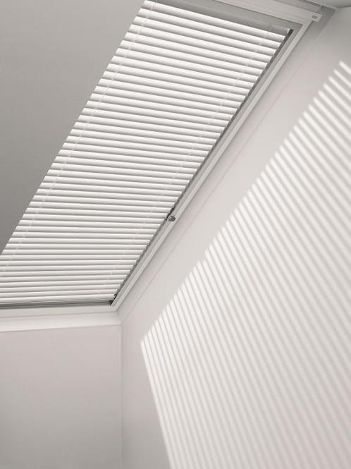 Velux jaloezie wit voor dakraam, Bricolage & Construction, Châssis & Portes coulissantes, Comme neuf, Enlèvement