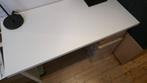 IKEA bureau - wit, hoogte verstelbaar, Ophalen, In hoogte verstelbaar, Gebruikt, Bureau