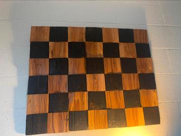 Shou Sugi Ban beschikbaar voor biedingen