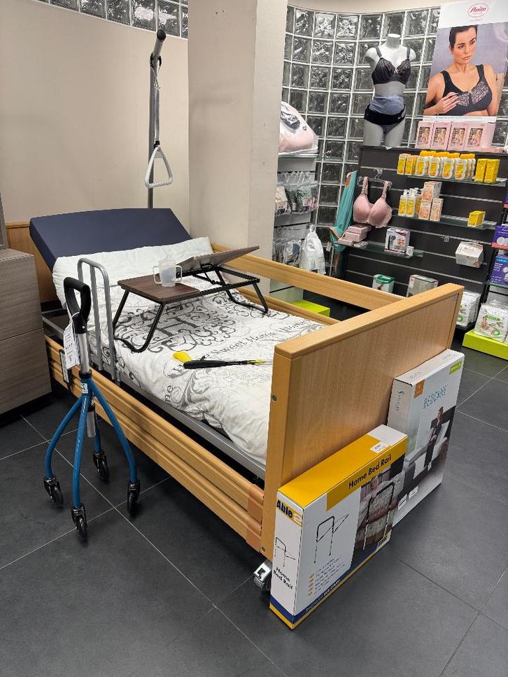 lit médicale électrique, Huis en Inrichting, Slaapkamer | Bedden, Nieuw, Eenpersoons, 90 cm, 200 cm, Hout, Bruin, Verstelbaar