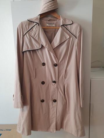Beige trenchcoat voor dames maat 38, Kleding | Dames, Jasjes, Kostuums en Pakken, Jasje, Gedragen, Ophalen, Maat 38/40 (M)
