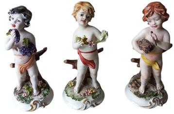S.F.R. "3 cherub" figuren.  beschikbaar voor biedingen