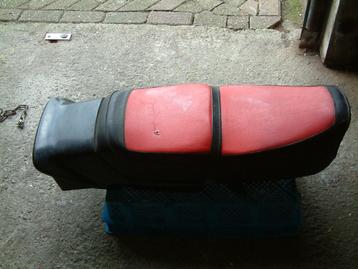 benzine tank bol dor 750-900 cc   -- zadel  beschikbaar voor biedingen