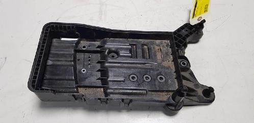 ACCUBAK Volkswagen Tiguan Allspace (BW2) (01-2016/07-2021), Auto-onderdelen, Accu's en Toebehoren, Volkswagen, Gebruikt