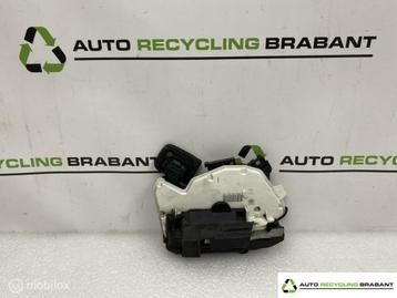 Portierslot Mechanisme Rechts Volkswagen Golf 6 5K1837016E beschikbaar voor biedingen