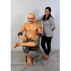 Pirate 150 cm - statue de pirate sur un tabouret