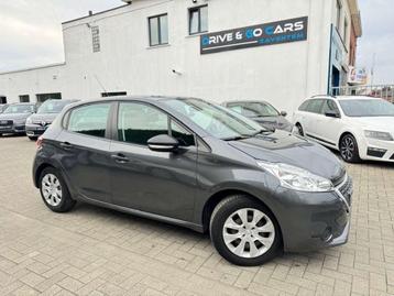 Peugeot 208 1.2i VTi Benzine * 1 JAAR GARANTIE * ! beschikbaar voor biedingen