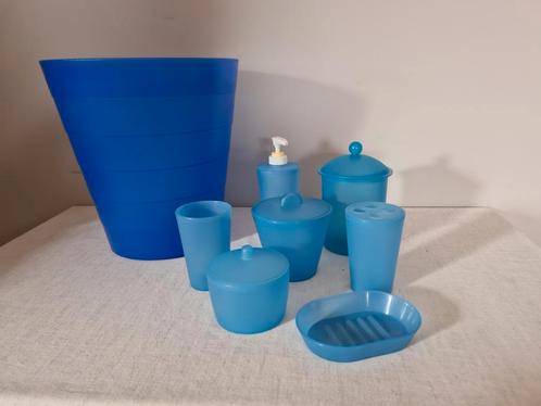Blauwe badkamerset, 8 delig te koop in Balen, Huis en Inrichting, Badkamer | Badtextiel en Accessoires, Zo goed als nieuw, Overige typen