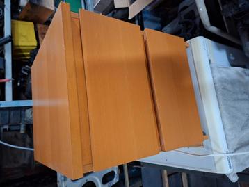 2 (nacht)kastjes met 2 laden  beschikbaar voor biedingen
