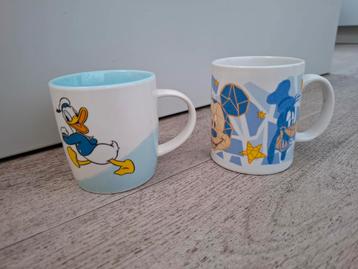 2 mokken disney goofy mickey donald duck beschikbaar voor biedingen