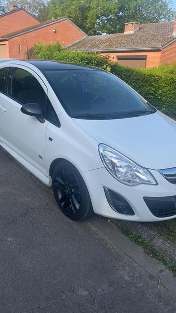 Opel Corsa OPC Line Black Édition 1.2I ecotec 86ch, Autos, Particulier, Achat, Corsa