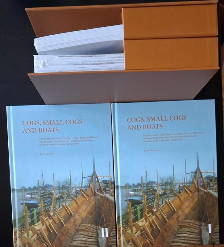 COGS, SMALL COGS AND BOATS - Karel Vlierman, Boeken, Kunst en Cultuur | Architectuur, Ophalen of Verzenden