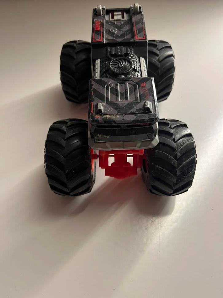Oversized Monstertruck 5 Alarms, Kinderen en Baby's, Speelgoed |Speelgoedvoertuigen, Zo goed als nieuw, Ophalen
