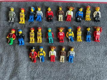 25 Lego 4juniors minifigs