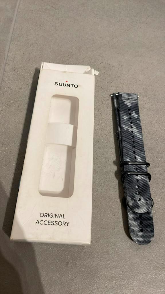Suunto D5 strap Explorer 2 textile concrete/ black, Watersport en Boten, Duiken, Nieuw, Duikcomputer, Ophalen of Verzenden