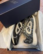 Dior B22, Verzenden
