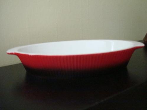 Nieuwe vuurvaste ovenschotel –33 x 5.5 x 22 cm -perf.staat, Huis en Inrichting, Keuken | Servies, Nieuw, Schaal of Schalen, Effen