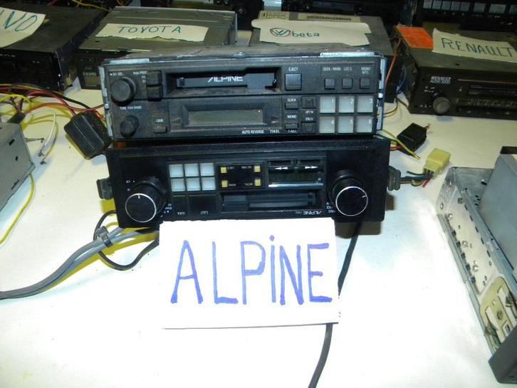 Oldtimer radio's, radio-cassettes met auto merk, Autos, Oldtimers & Ancêtres, Particulier, Radio, Alpine, Enlèvement