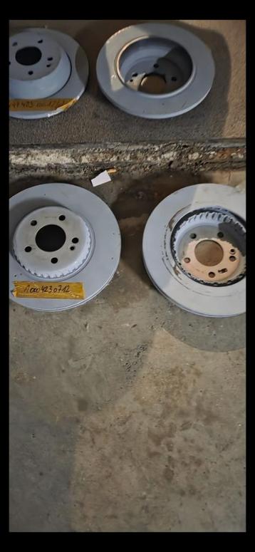 DISQUES DE FREIN ARRIÈRE MERCEDES GLC NEUFS beschikbaar voor biedingen