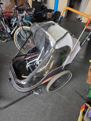 Bobike 2 in 1 fiets en wandelkar beschikbaar voor biedingen