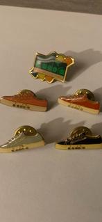 Lot van 5 retro Pins van Diadora, Verzamelen, Speldjes, Pins en Buttons, Ophalen of Verzenden, Zo goed als nieuw