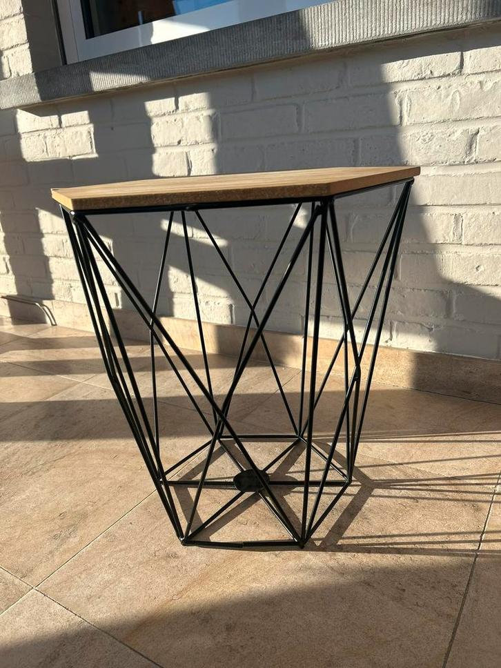 Table d'appoint industrielle, Maison & Meubles, Tables | Tables d'appoint, Utilisé, Autres formes, Métal ou Aluminium, Enlèvement