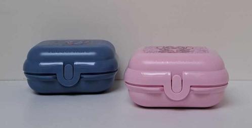 Tupperware™ « Snackbox - Disney - Stitch » blauw en roze, Huis en Inrichting, Keuken | Tupperware, Nieuw, Bus of Trommel, Blauw