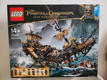 Lego 71042 Piraat van de Caraïben Silent Mary  beschikbaar voor biedingen