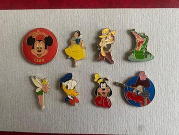 Lot van 8 pin's Disney beschikbaar voor biedingen