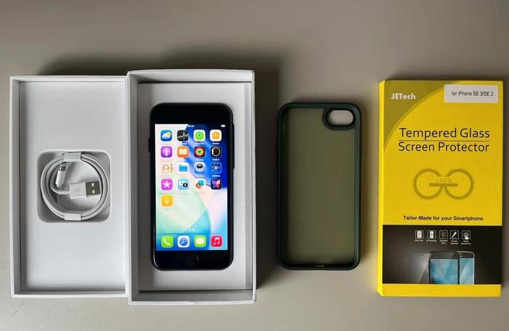 iPhone SE 2022 64GB – new battery, warranty until 08/27, Télécoms, Téléphonie mobile | Apple iPhone, Reconditionné, 64 GB, Sans abonnement