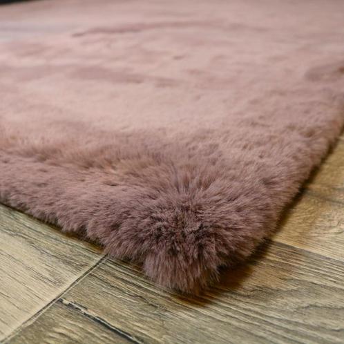 Tapijt Fluffy Grape 160x230 cm, Huis en Inrichting, Stoffering | Tapijten en Vloerkleden, Zo goed als nieuw, 150 tot 200 cm, 200 cm of meer