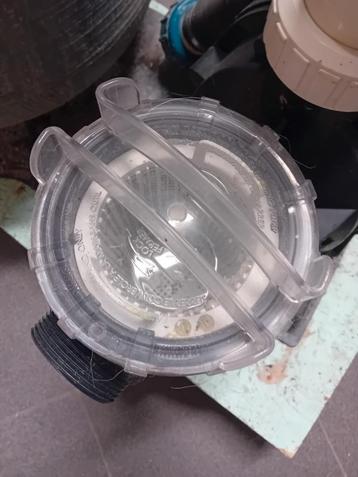 Zandfilter pomp voor zwembad beschikbaar voor biedingen