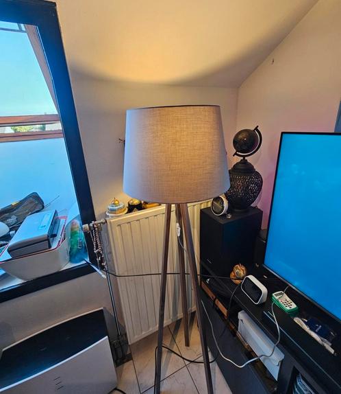 Mooie vloerlamp, perfecte staat!, Huis en Inrichting, Lampen | Vloerlampen, Zo goed als nieuw, 100 tot 150 cm, Hout, Kunststof