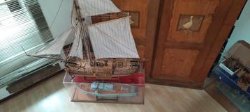 Nederlands kanonneerbootmodel  beschikbaar voor biedingen