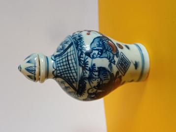 Chinees snuff bottle . beschikbaar voor biedingen