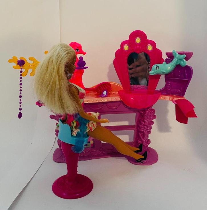 Barbie zeemermin salon, Kinderen en Baby's, Speelgoed | Poppen, Gebruikt, Barbie, Verzenden