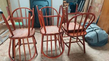 6 eetkamerstoelen beschikbaar voor biedingen