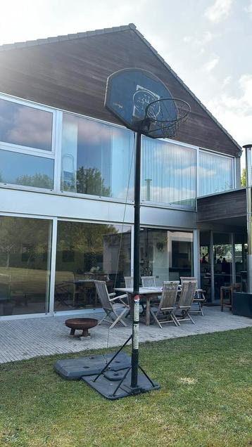 Basketring Spalding verstelbaar op competitiehoogte., Enlèvement, Utilisé, Anneau, Panneau ou Poteau