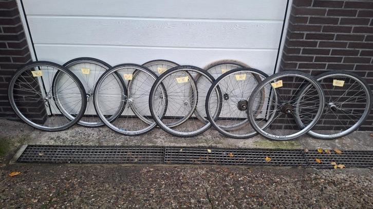 28" aparte fiets voorwiel achterwiel zijn in perfecte staat, Fietsen en Brommers, Fietsonderdelen, Gebruikt, Wiel, Ophalen