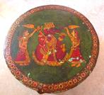 Inde: table ancienne faite à la main, superbe patine. Ganesh, Enlèvement ou Envoi