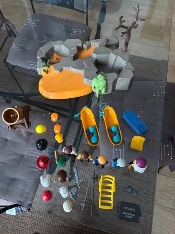 Veel Playmobil-accessoires en -personages beschikbaar voor biedingen