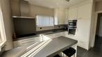Keuken met composiet werkblad en kwalitatieve toestellen, Huis en Inrichting, Ophalen, Gebruikt, Wit, Hoekkeuken